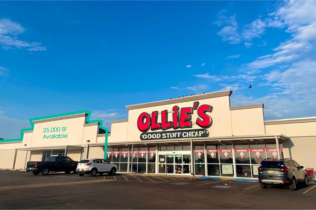 Exterior of Commerce Plaza – Ardmore, OK